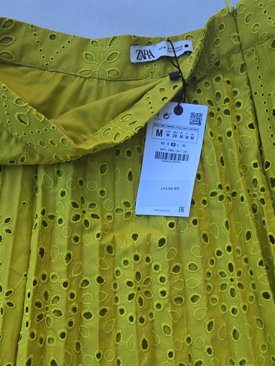Zara Dresses & Skirts - Zara Eyelet Embroidered Skirt - Chartreuse